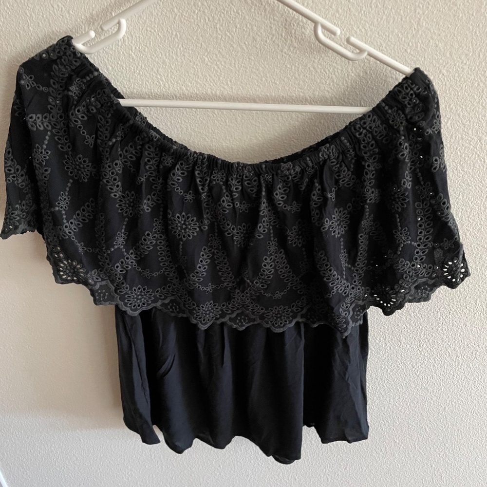 Off the shoulder top - Picture 3 of 4